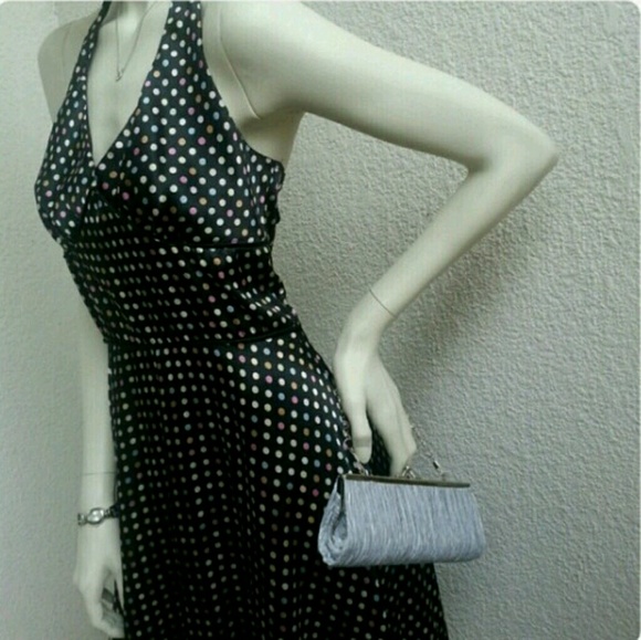 Close Out 🎉🎈Fashion Satin Purse Grey/Silver - Picture 2 of 8